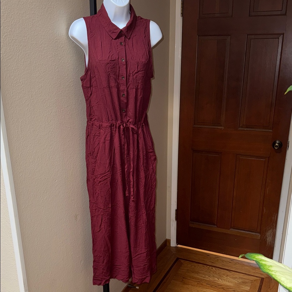 Universal Thread Sleeveless Button Up Maroon Crop… - image 1